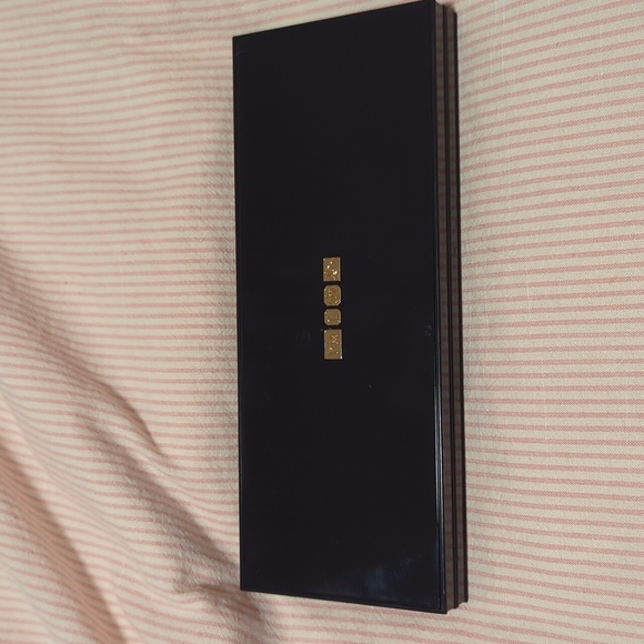 Pat McGrath midnight sun palette - Picture 2 of 3